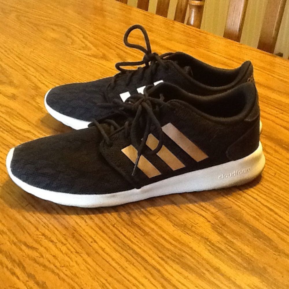 Adidas Neo memory foam blk/gold, 9.5